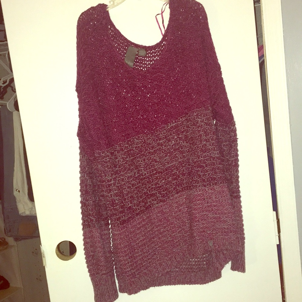 Small knitted sweater from Quinn